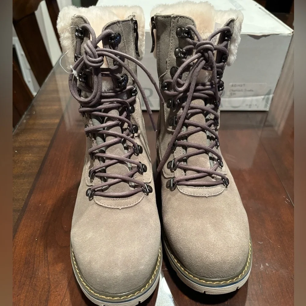 AQUA DIVA Dunedin Ice Grip sole Waterproof Snow boots size 9